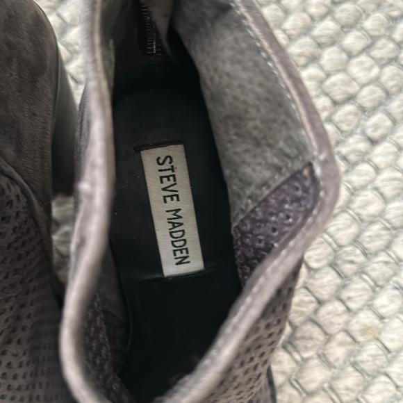Steve Madden Woman’s Perforated Suede Grey Booties - Picture 8 of 9